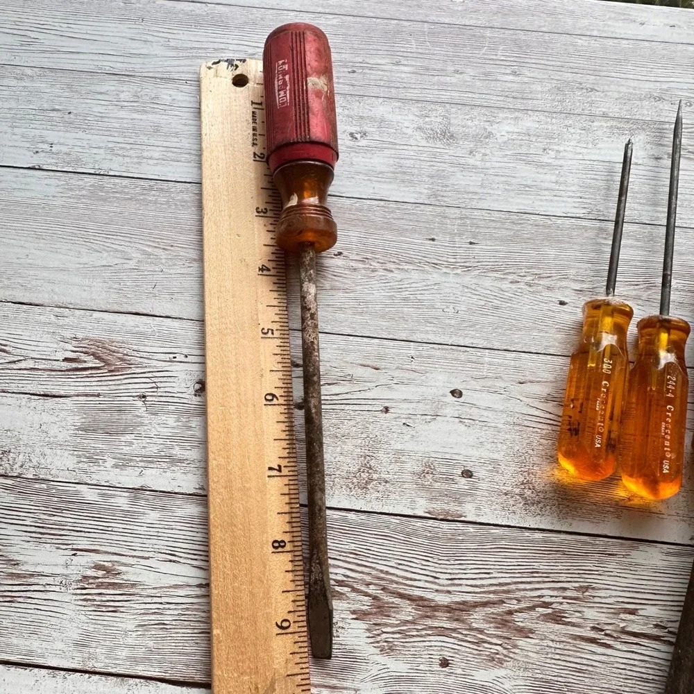 Vintage Screwdrivers Lot Sears Companion Crescent USA Red & Amber Handles Tools‎